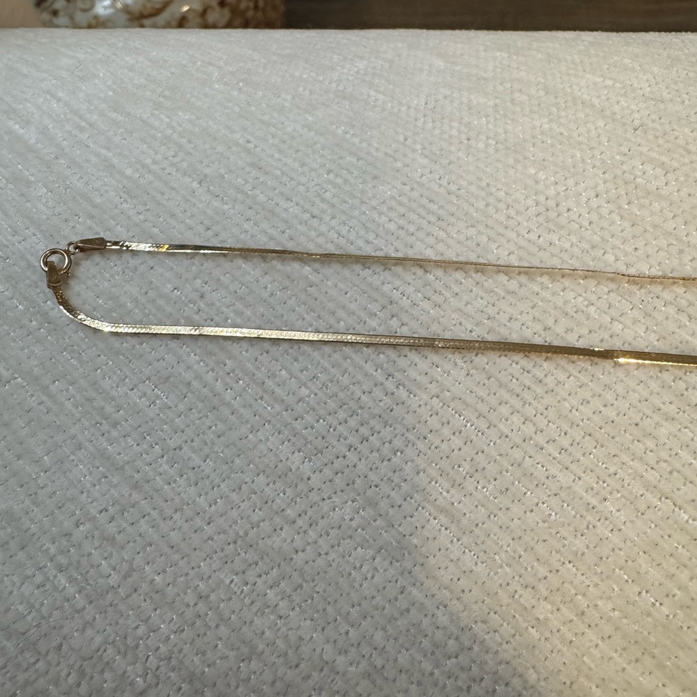 10K Solid Gold Chain - Picture 8 of 10